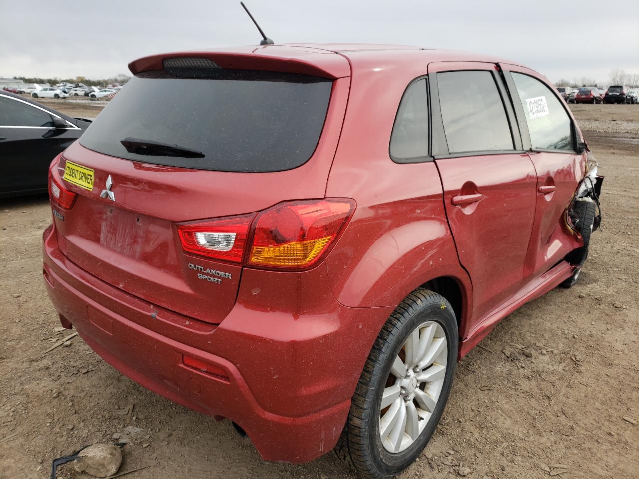 Photo 4 from auction – 2011 MITSUBISHI OUTLANDER with VIN JA4AR4AU2BZ000545
