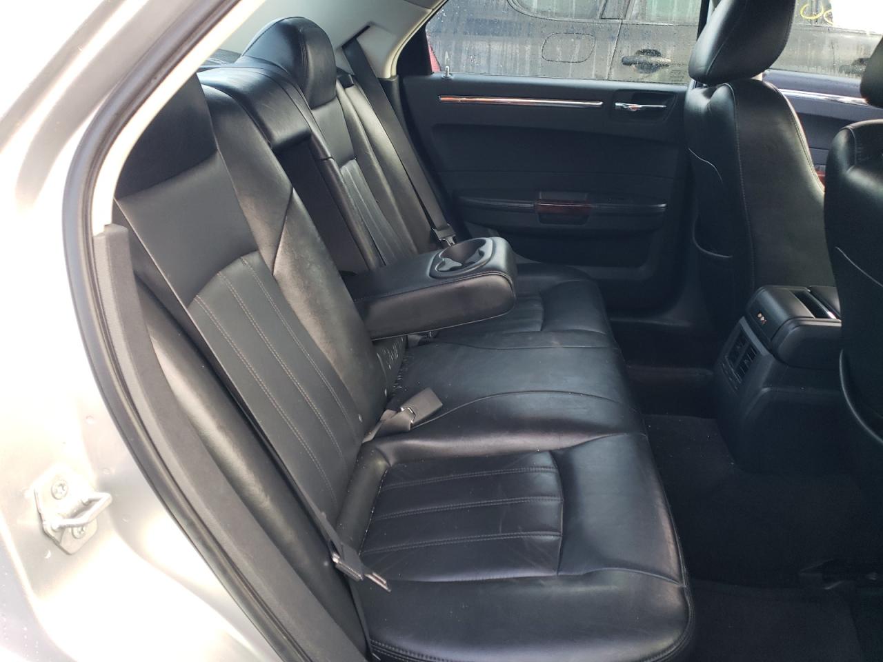 Photo 6 from auction – 2009 CHRYSLER 300C with VIN 2C3KA63T29H534516