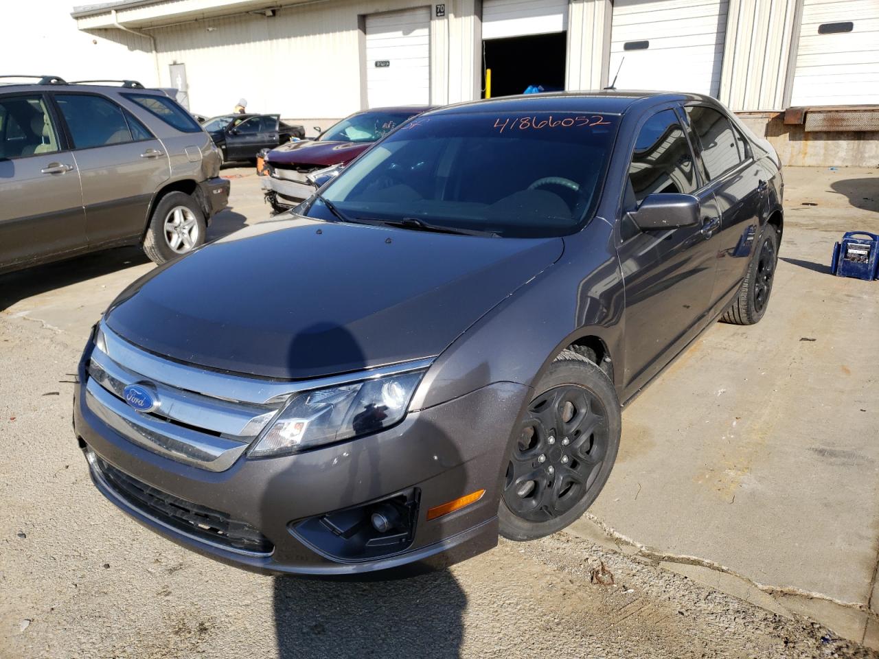 Photo 2 from auction – 2011 FORD FUSION SE with VIN 3FAHP0HA2BR257018