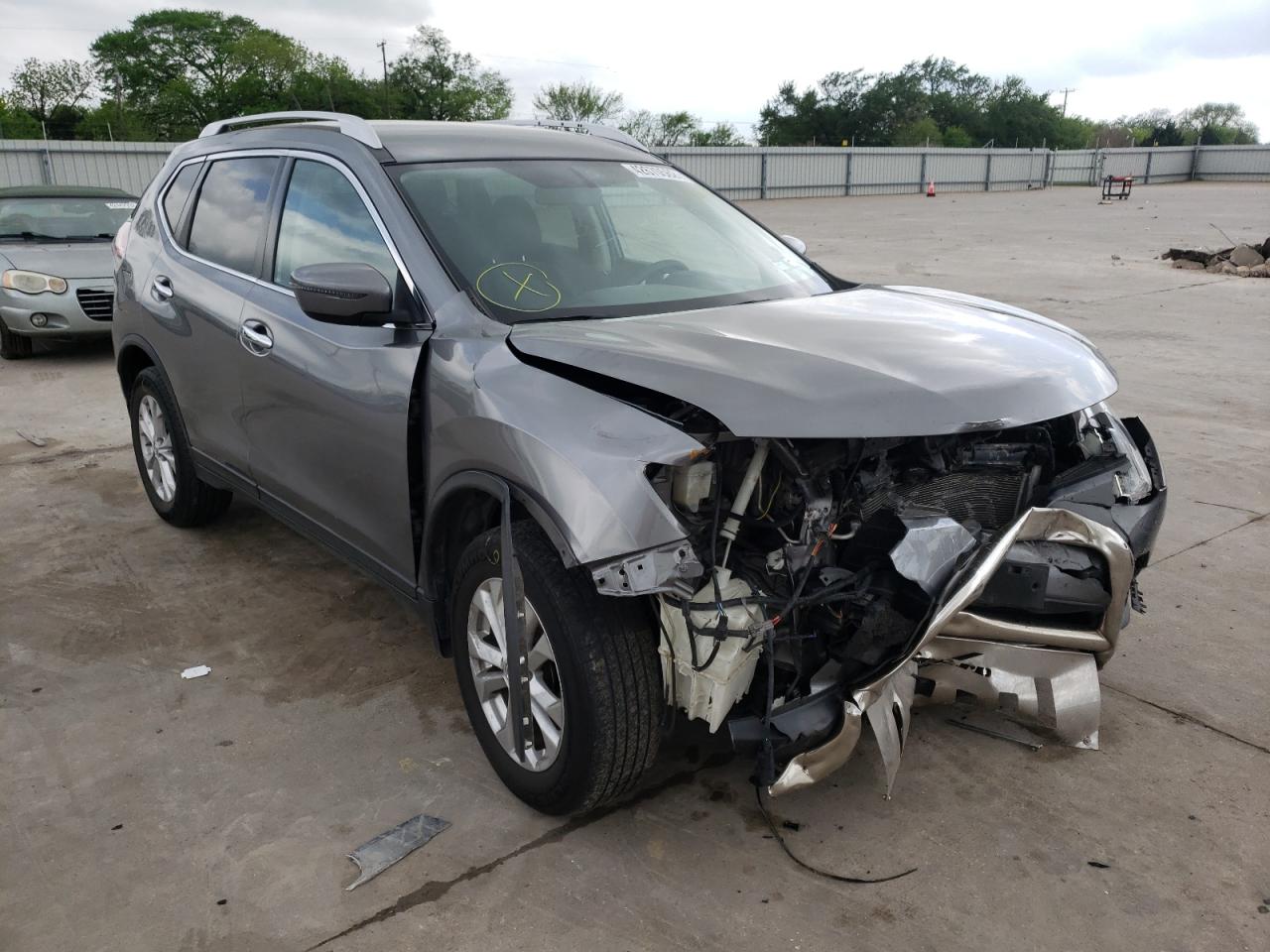 NISSAN ROGUE S 2016 with VIN KNMAT2MV6GP646030 - Photo from auction