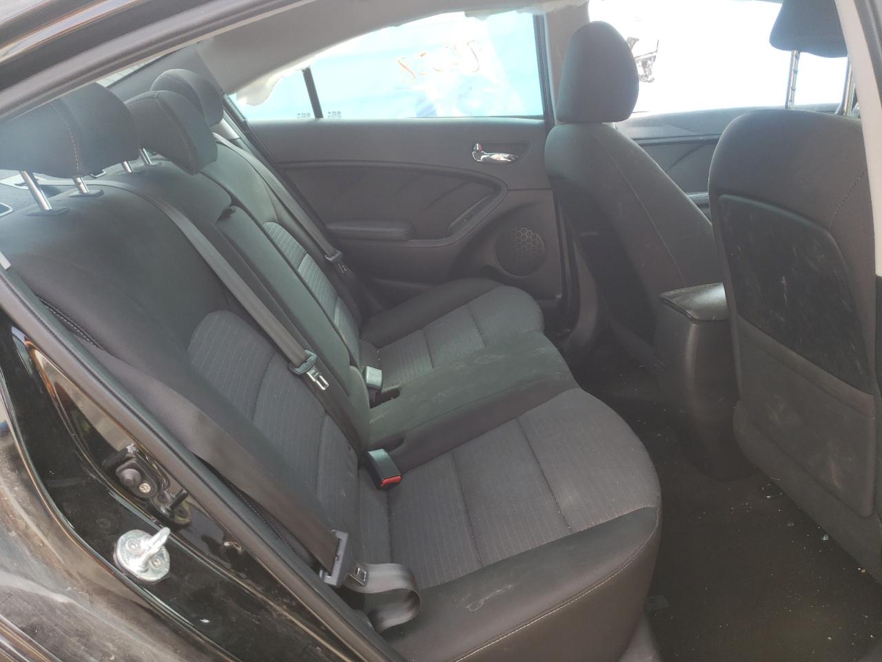Photo 6 from auction – 2014 KIA FORTE LX with VIN KNAFX4A64E5214285