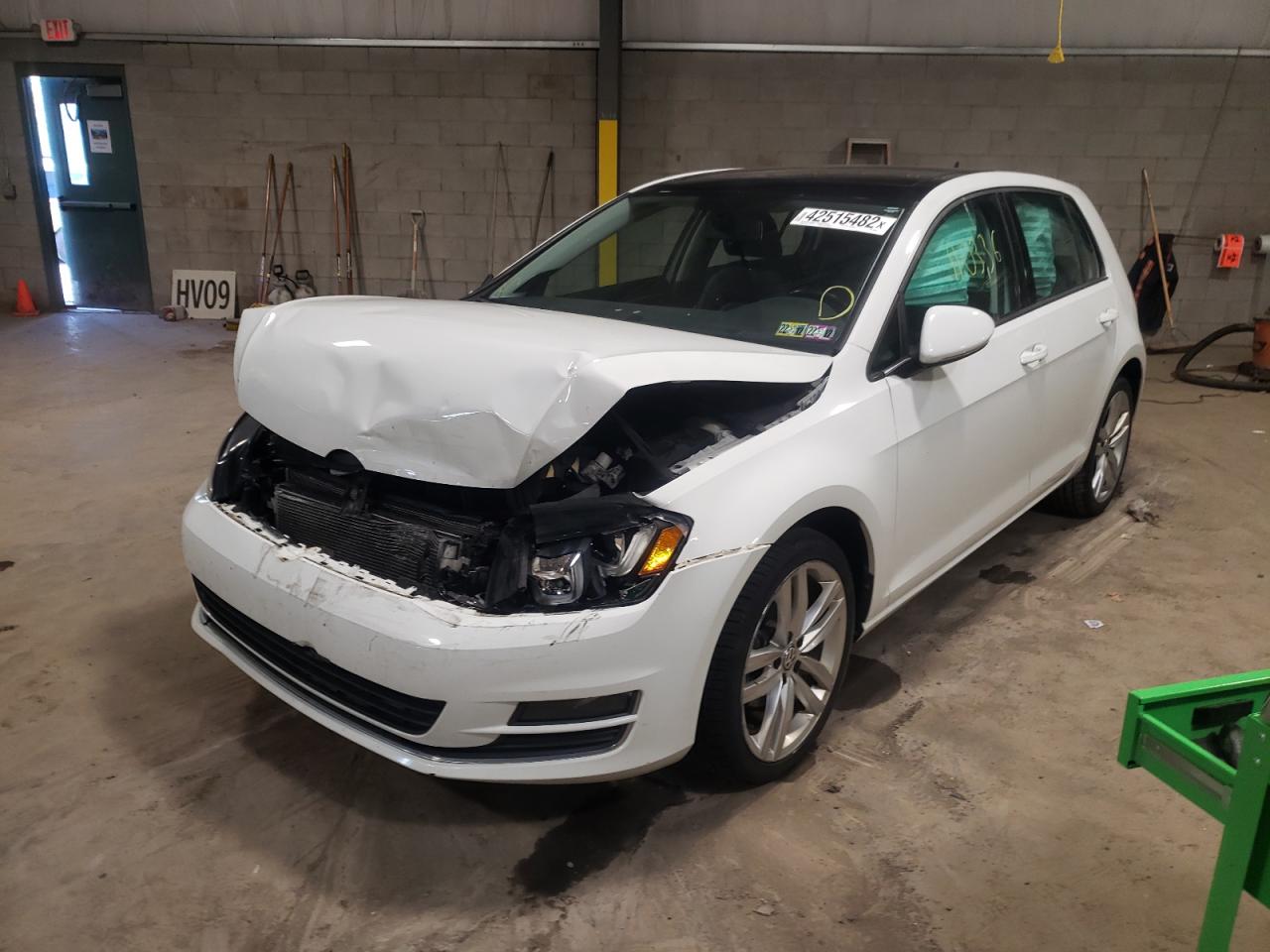 Photo 2 from auction – 2015 VOLKSWAGEN GOLF with VIN 3VW217AU3FM035005