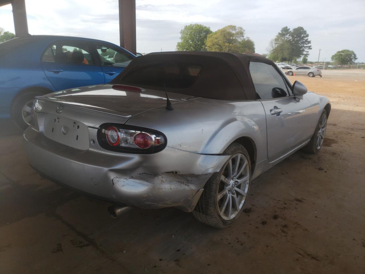 Photo 4 from auction – 2006 MAZDA MX-5 MIATA with VIN JM1NC25F860105092