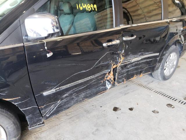 Photo 9 from auction – 2008 CHRYSLER TOWN & COU with VIN 2A8HR64X98R661121