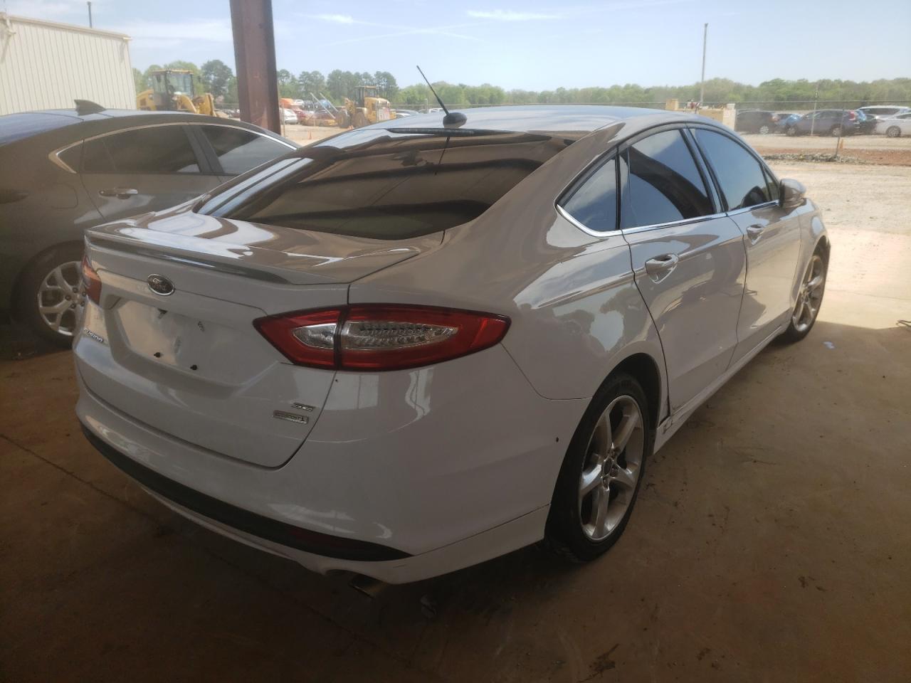 Photo 4 from auction – 2016 FORD FUSION SE with VIN 3FA6P0HD2GR346449