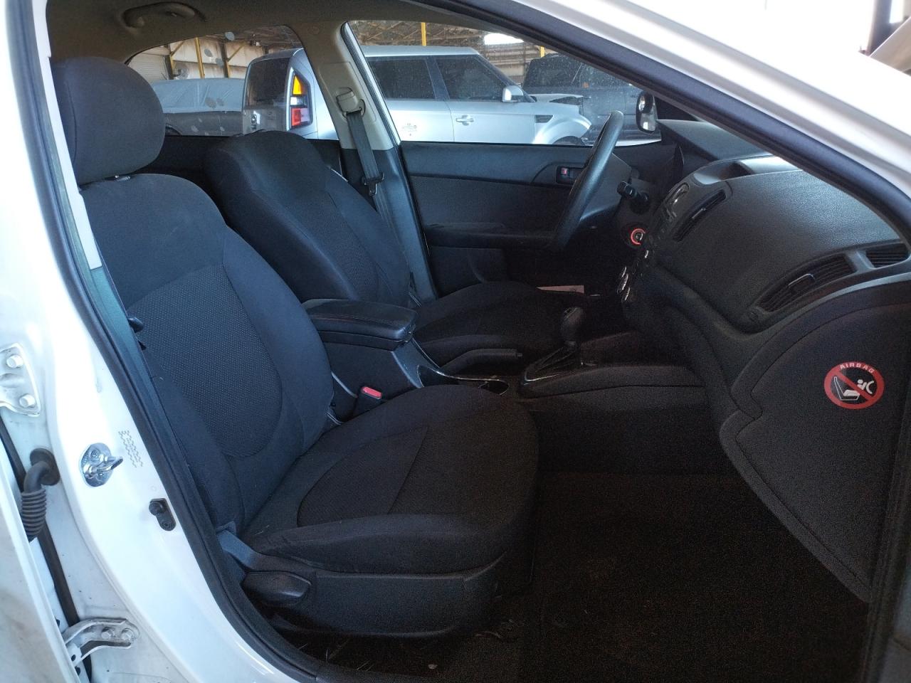 صورة رقم 5 من المزاد - 2012 KIA FORTE EX مع VIN KNAFU4A23C5546950