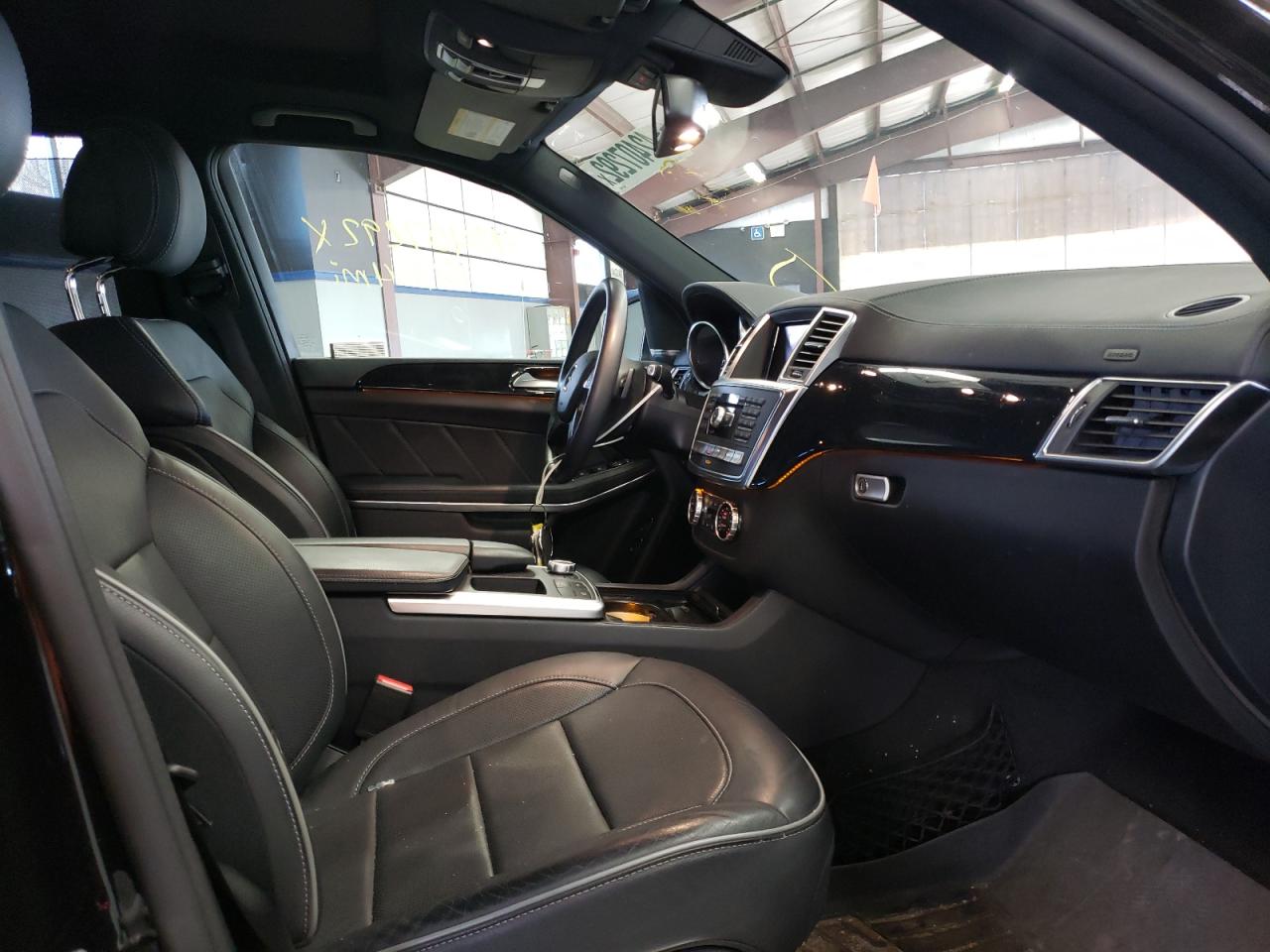 Photo 5 from auction – 2014 MERCEDES-BENZ GL 550 4MA with VIN 4JGDF7DE2EA332016
