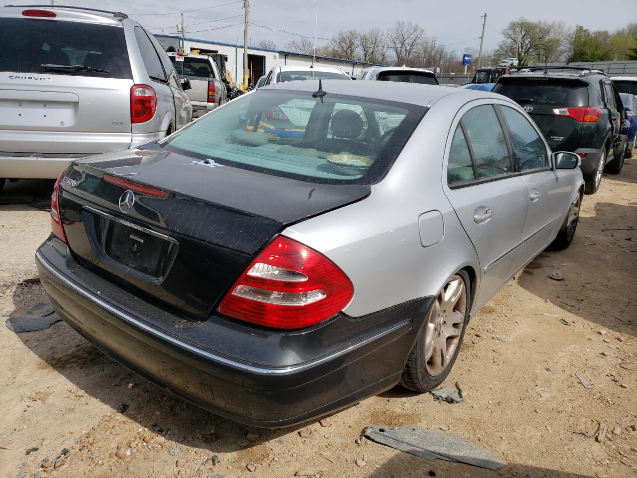 Photo 4 from auction – 2003 MERCEDES-BENZ E 500 with VIN WDBUF70J43A098013
