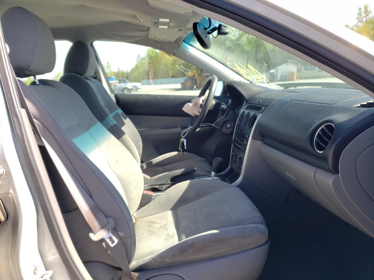 Photo 5 from auction – 2006 MAZDA 6 I with VIN 1YVHP80C465M09096