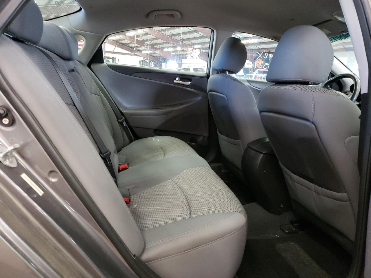 Photo 6 from auction – 2011 HYUNDAI SONATA GLS with VIN 5NPEB4AC1BH036883