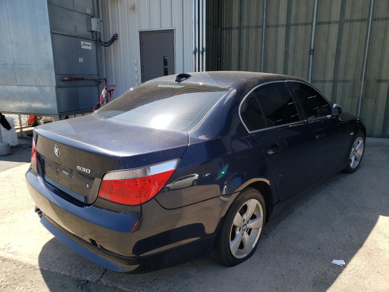 Photo 4 from auction – 2007 BMW 530XI with VIN WBANF73507CU24482