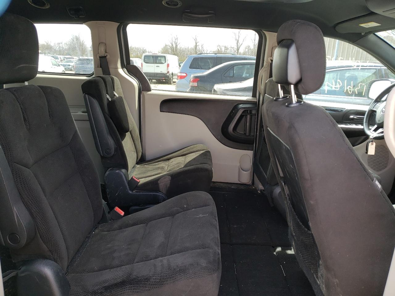 Photo 6 from auction – 2016 DODGE GRAND CARA with VIN 2C4RDGBG6GR340669