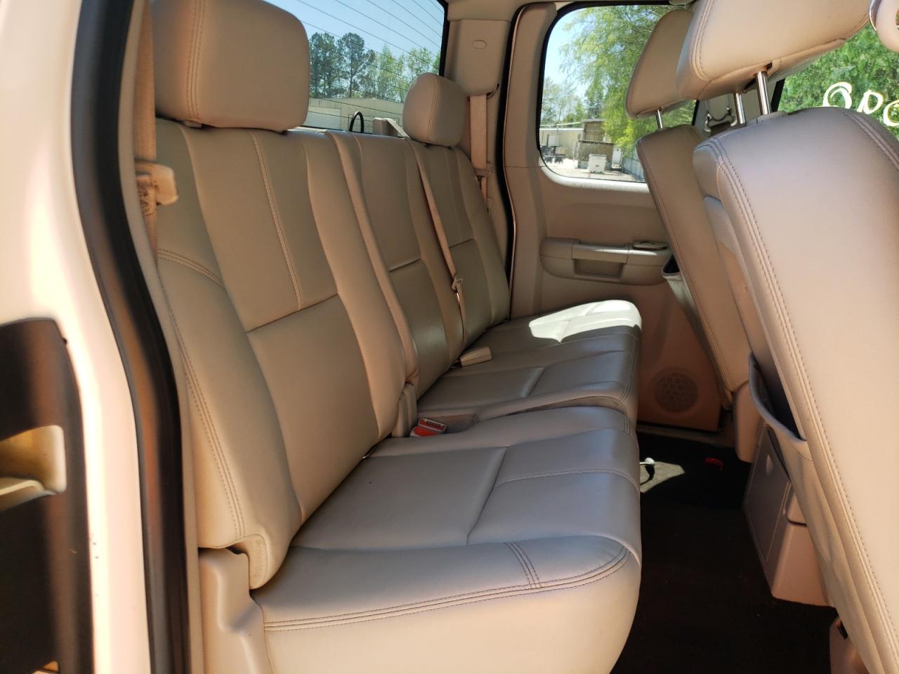 Photo 6 from auction – 2009 CHEVROLET SILVERADO with VIN 1GCEK29C49Z298618