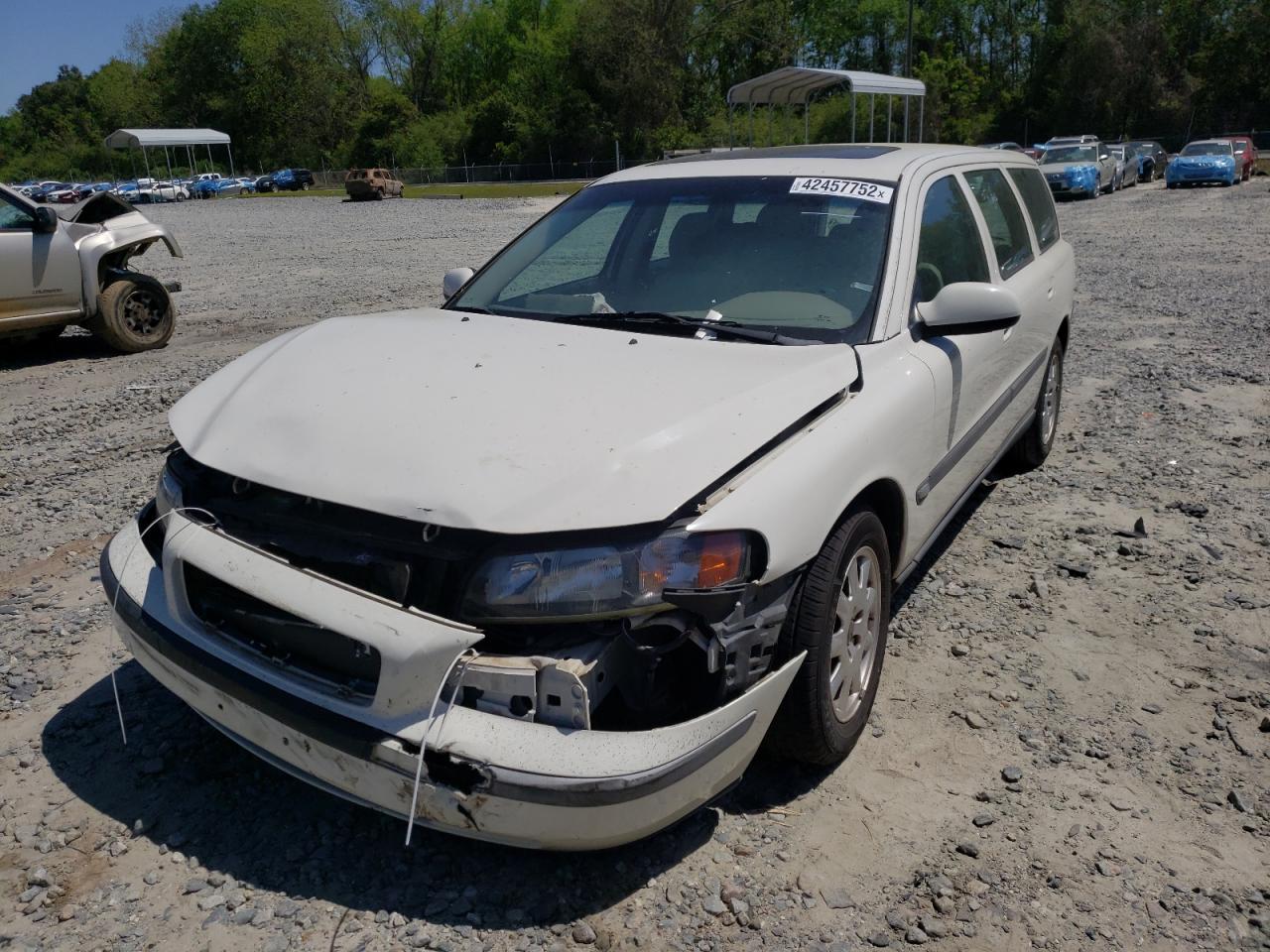 Photo 2 from auction – 2003 VOLVO V70 with VIN YV1SW61T132299164