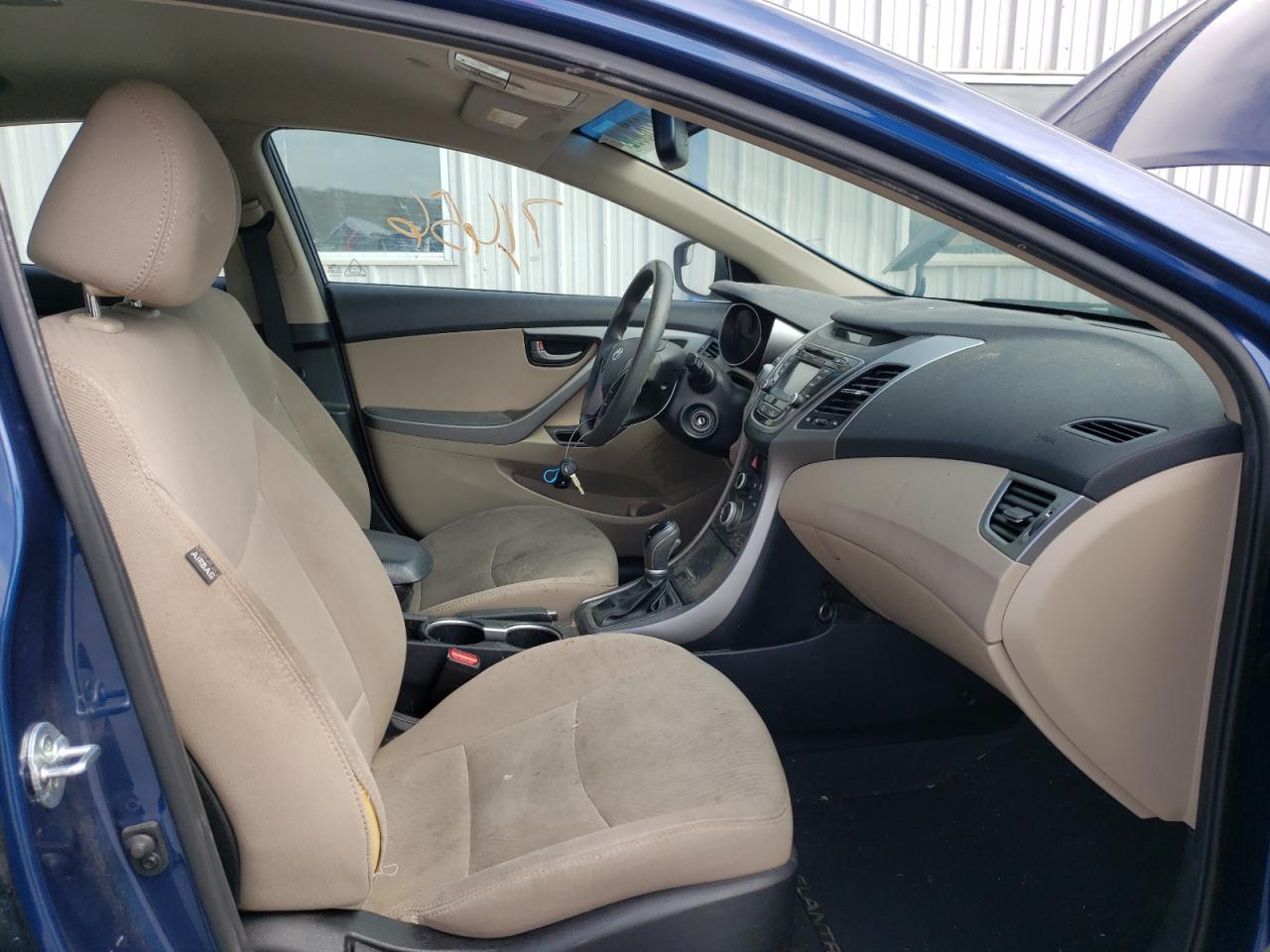 Photo 5 from auction – 2016 HYUNDAI ELANTRA SE with VIN 5NPDH4AE8GH657489