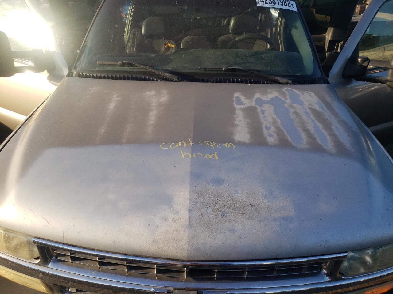 Photo 7 from auction – 2002 CHEVROLET SILVERADO with VIN 2GCEC19V921258350