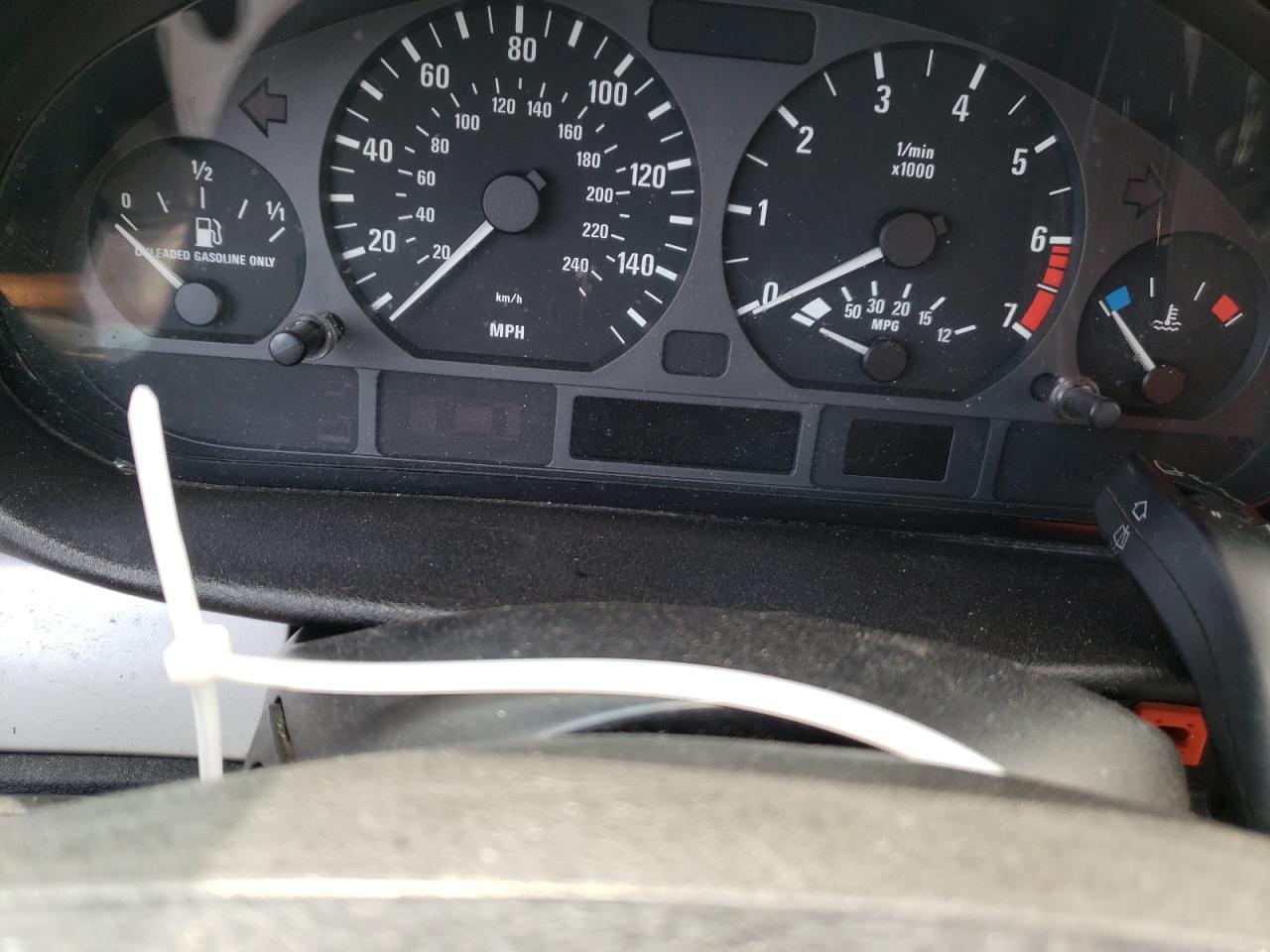 Zdjęcie 8 z aukcji – 2002 BMW 325 I z VIN WBAET37402NG72623