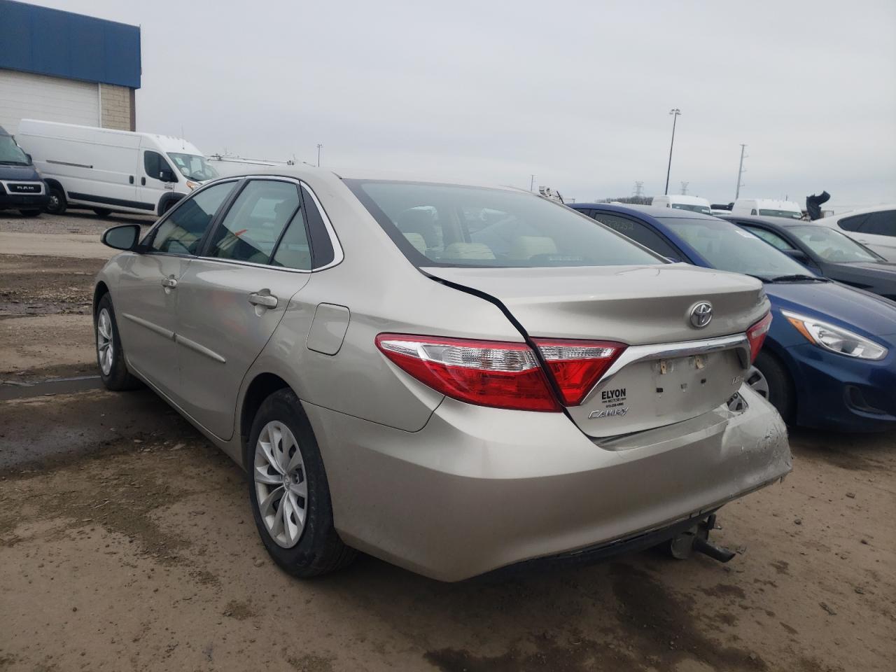 Photo 3 from auction – 2017 TOYOTA CAMRY LE with VIN 4T1BF1FK3HU720401