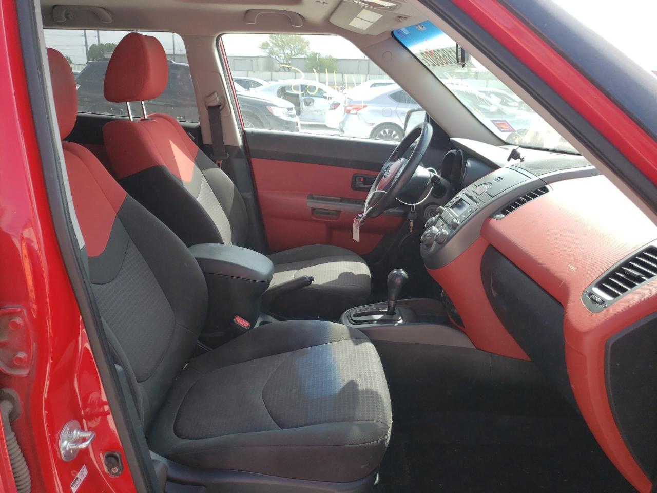 Photo 5 from auction – 2010 KIA SOUL + with VIN KNDJT2A26A7049980