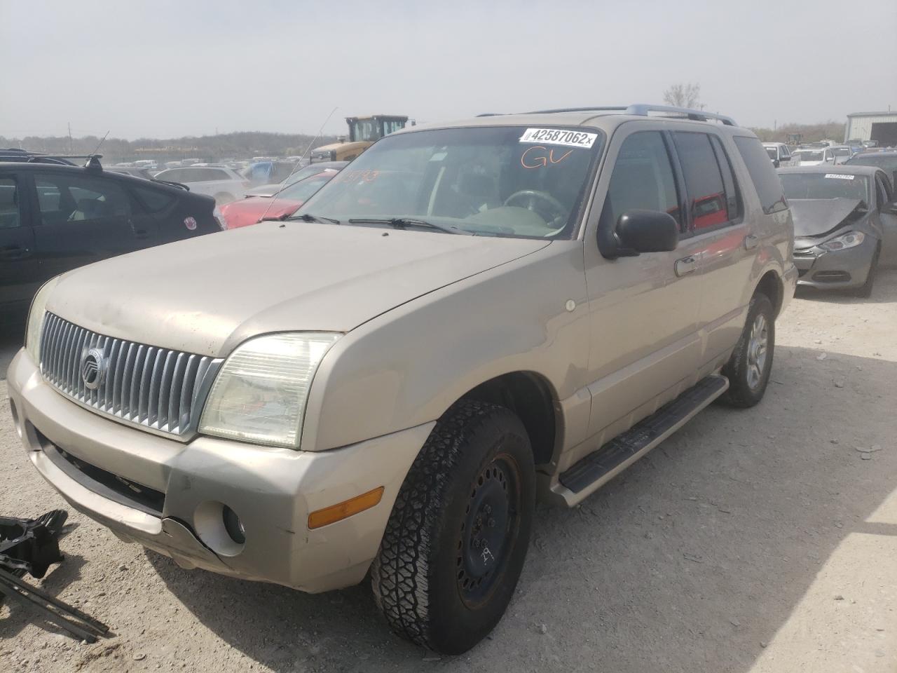 Photo 2 from auction – 2004 MERCURY MOUNTAINEE with VIN 4M2DU86W74ZJ05193