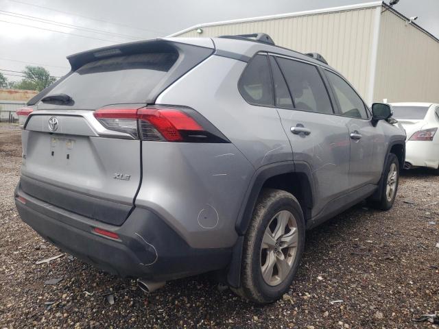Photo 4 from auction – 2019 TOYOTA RAV4 XLE with VIN JTMW1RFV9KD018233