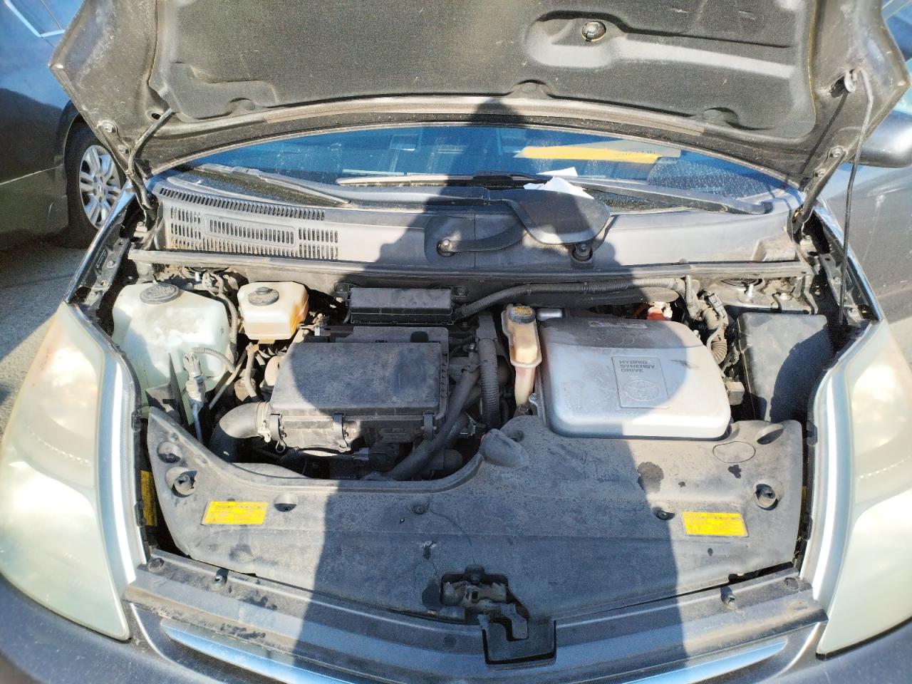Photo 7 from auction – 2006 TOYOTA PRIUS with VIN JTDKB20UX63190995