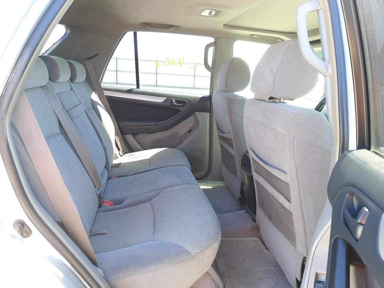 Photo 6 from auction – 2004 TOYOTA 4RUNNER SR with VIN JTEBU14RX40051633