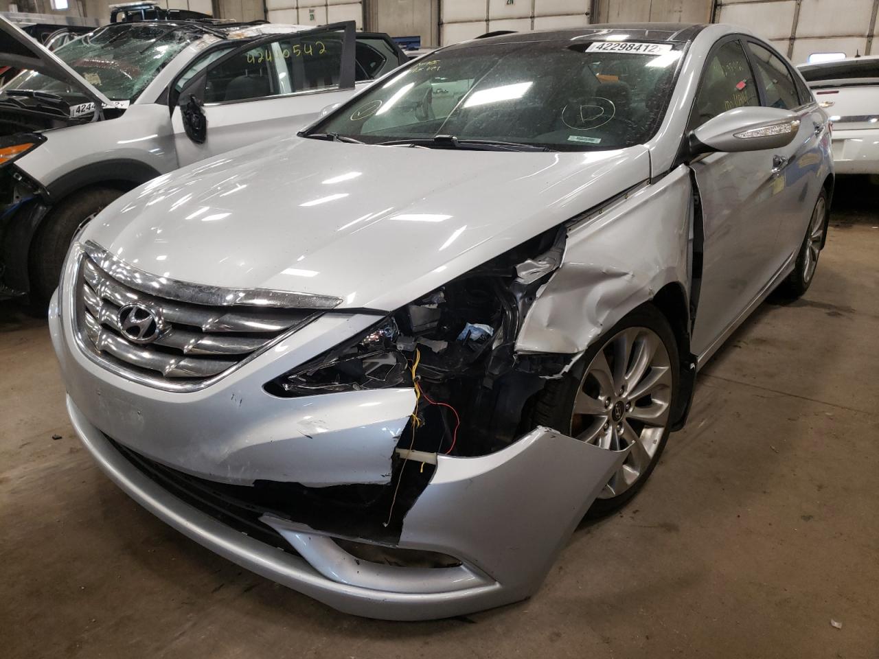 Photo 2 from auction – 2012 HYUNDAI SONATA SE with VIN 5NPEC4AB5CH387009