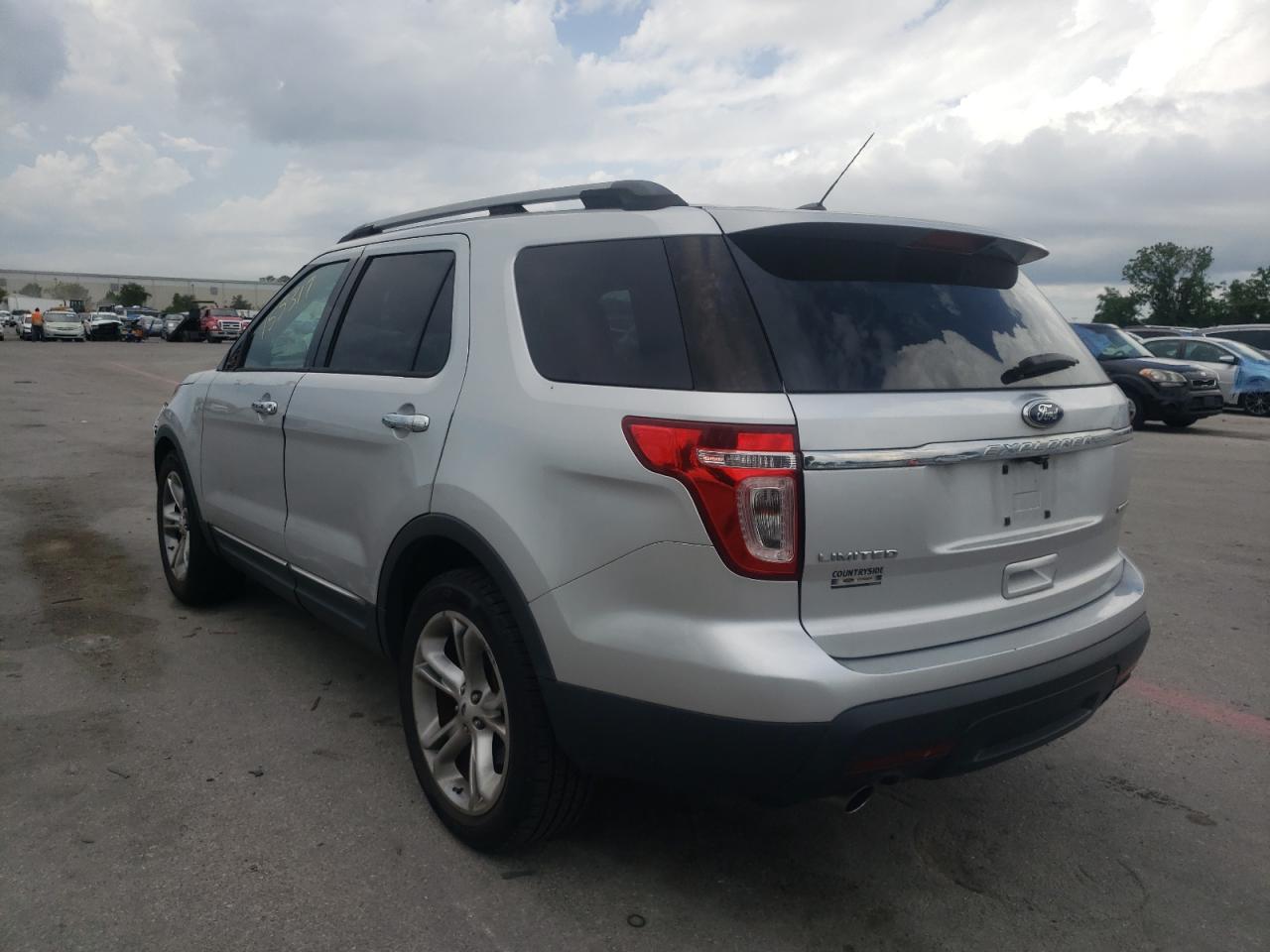 Photo 3 from auction – 2013 FORD EXPLORER L with VIN 1FM5K7F82DGA06591