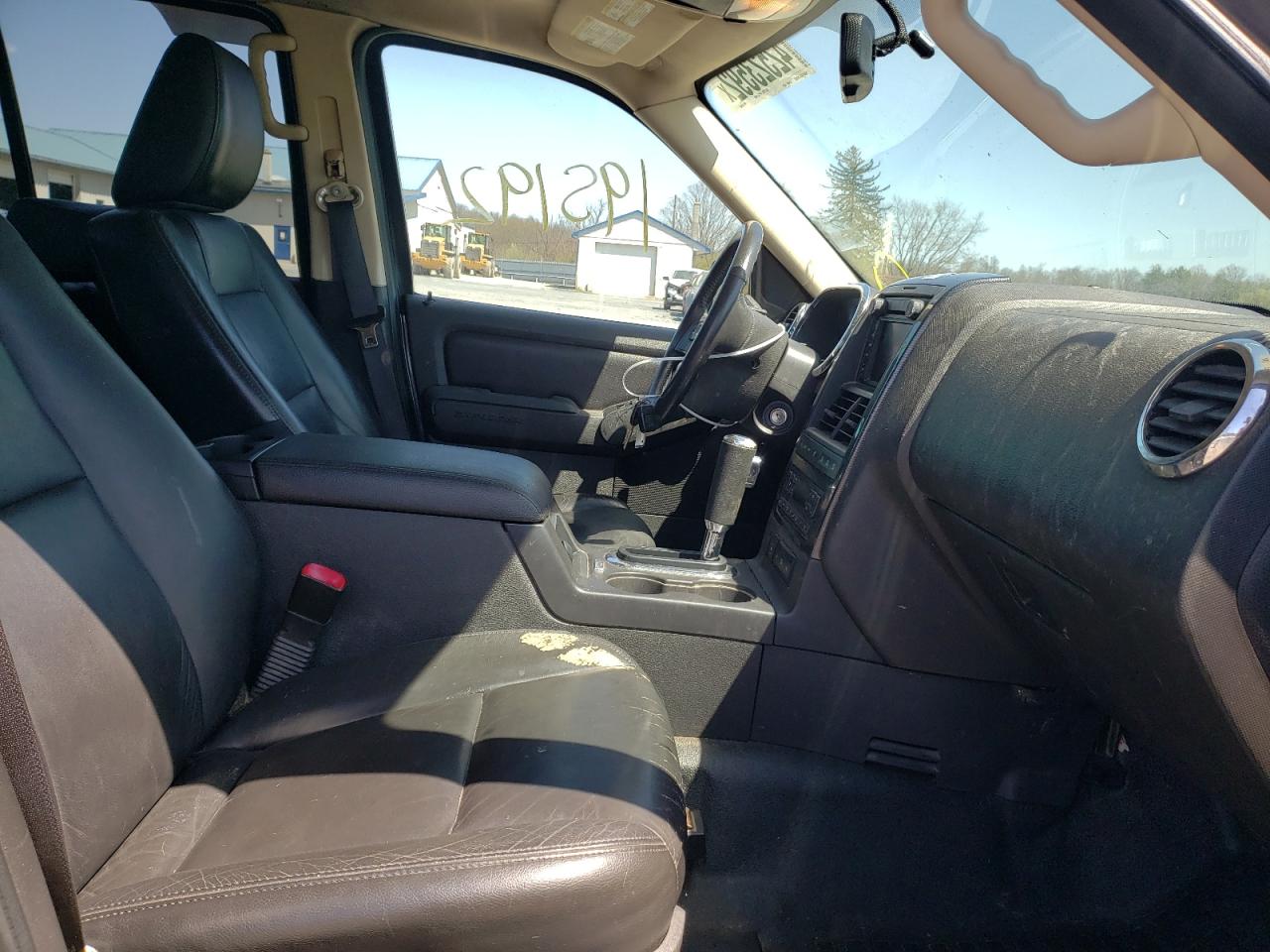 Photo 5 from auction – 2010 FORD EXPLORER S with VIN 1FMEU5DE7AUA09409