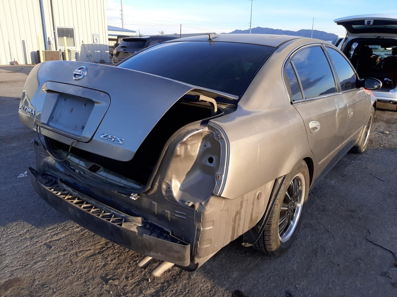 Photo 4 from auction – 2005 NISSAN ALTIMA S with VIN 1N4AL11D35N493496