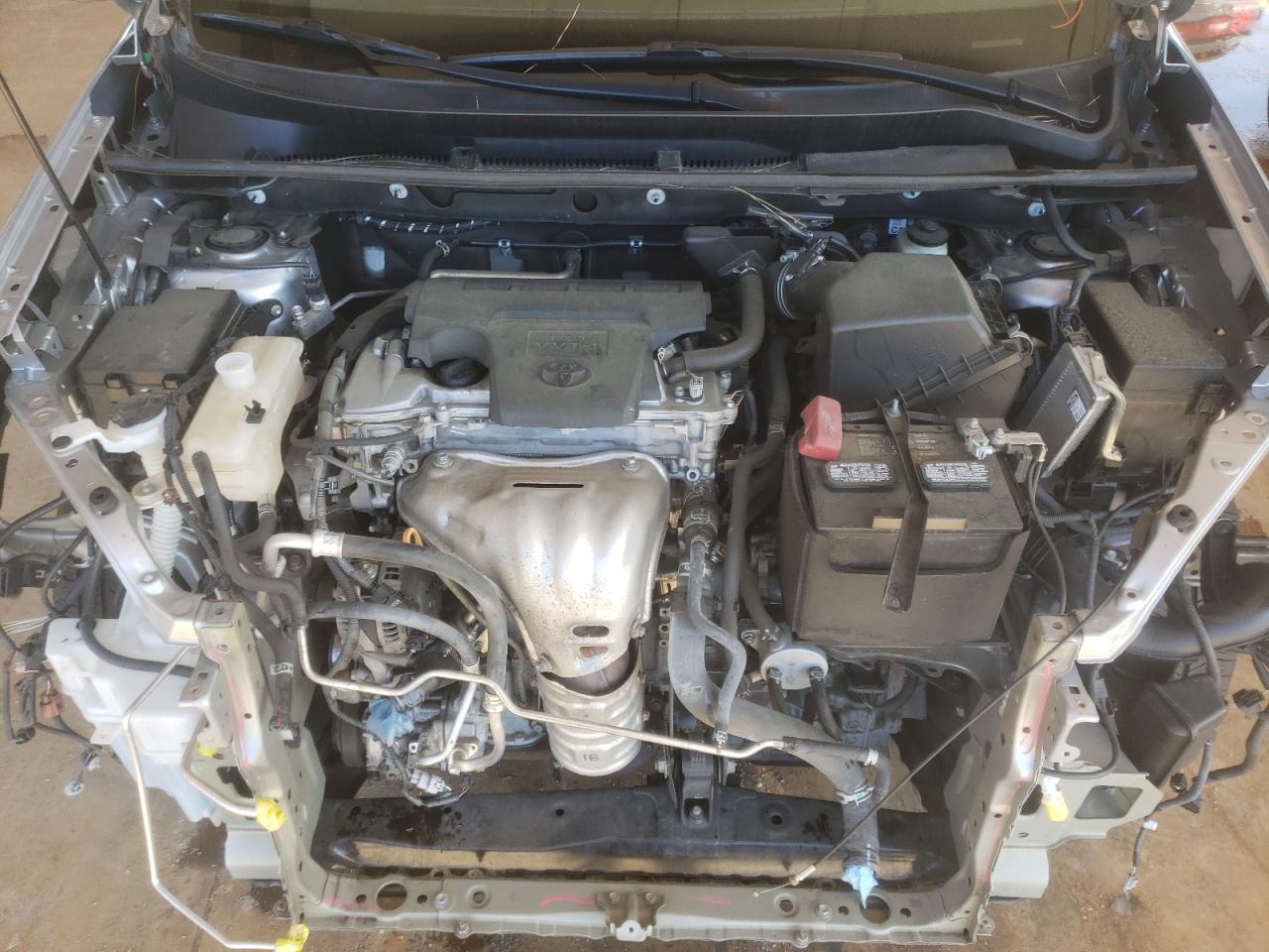 Photo 7 from auction – 2018 TOYOTA RAV4 LE with VIN 2T3ZFREV5JW419585