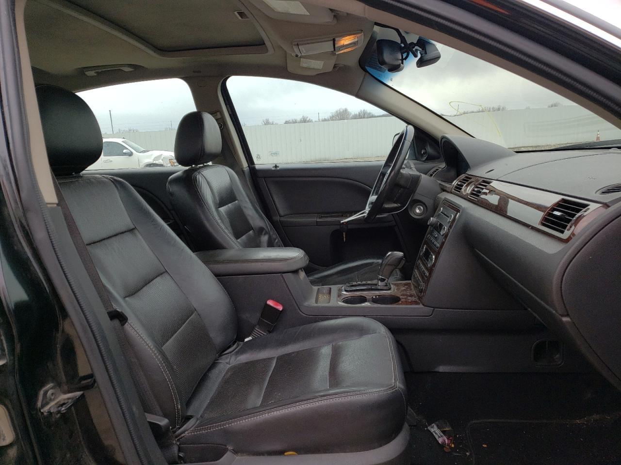 Photo 5 from auction – 2008 FORD TAURUS LIM with VIN 1FAHP25W38G117510
