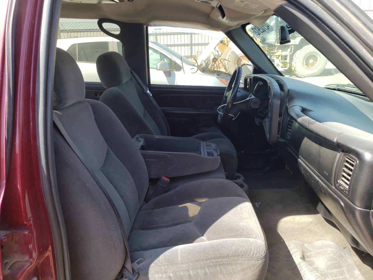 Photo 5 from auction – 2005 CHEVROLET silverado with VIN 2GCEC13T051165194