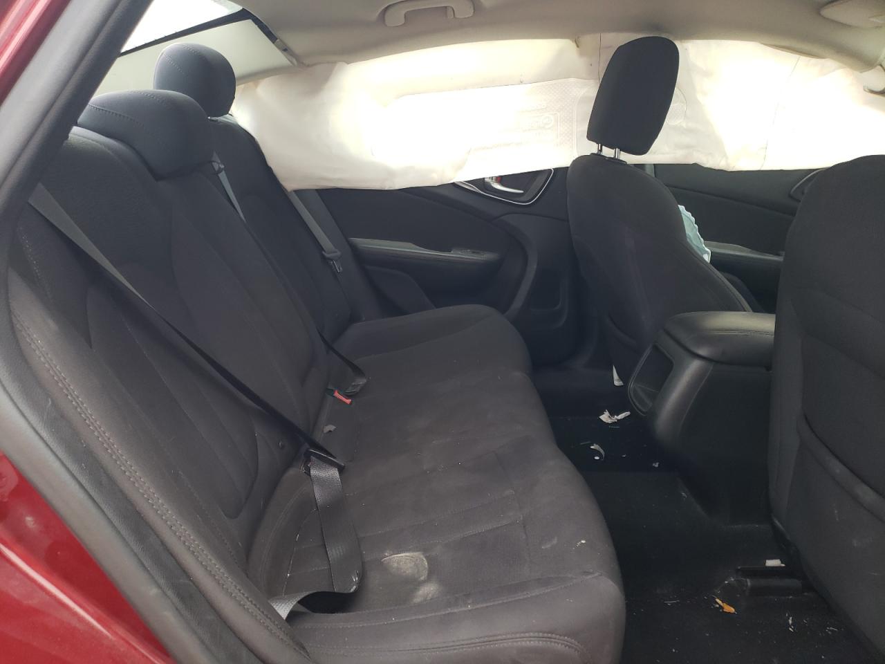 Photo 6 from auction – 2015 CHRYSLER 200 LIMITE with VIN 1C3CCCAB8FN650667