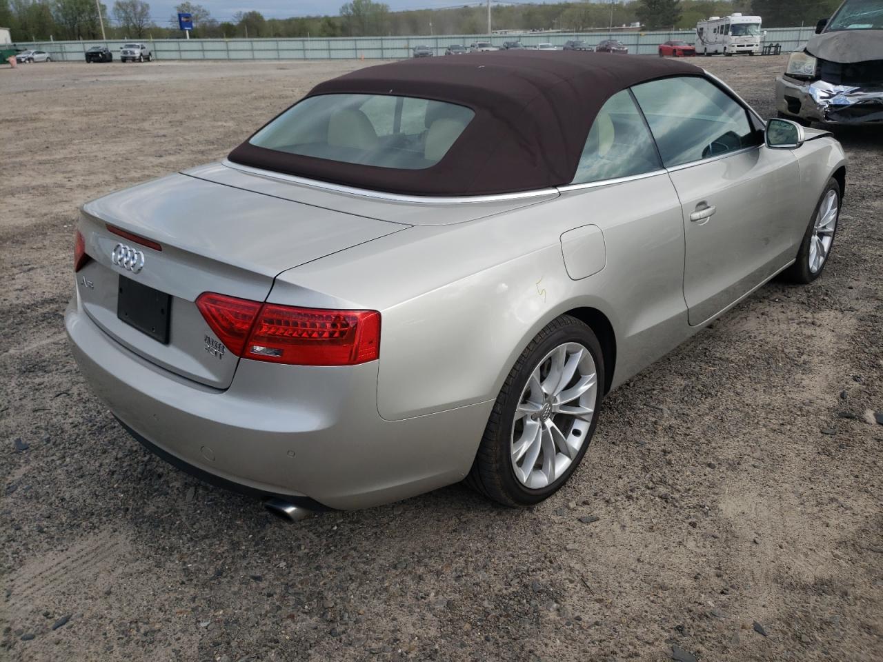 Photo 4 from auction – 2013 AUDI A5 PREMIUM with VIN WAUJFAFH2DN007513