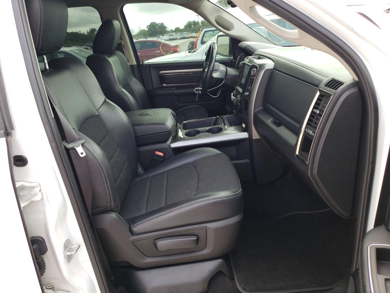 Photo 5 from auction – 2017 RAM 1500 SPORT with VIN 1C6RR6MT0HS561598