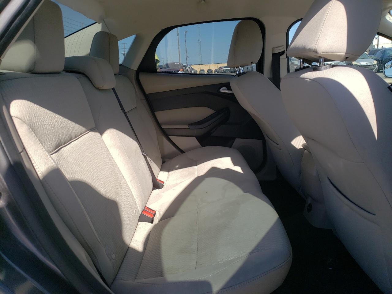 Photo 6 from auction – 2012 FORD FOCUS SEL with VIN 1FAHP3H23CL423377