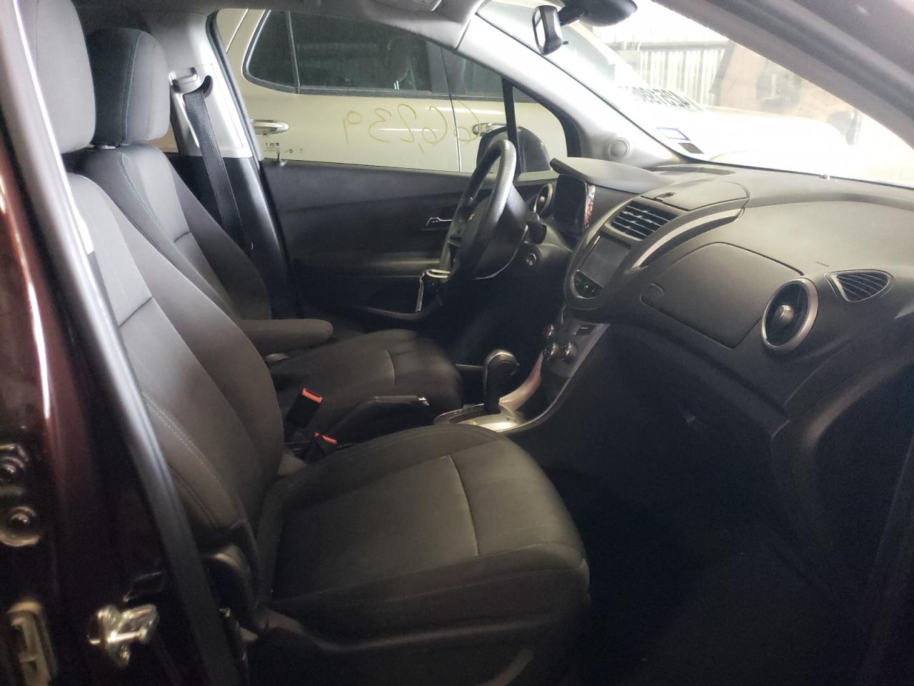 Photo 5 from auction – 2016 CHEVROLET TRAX 1LT with VIN KL7CJLSB7GB755250