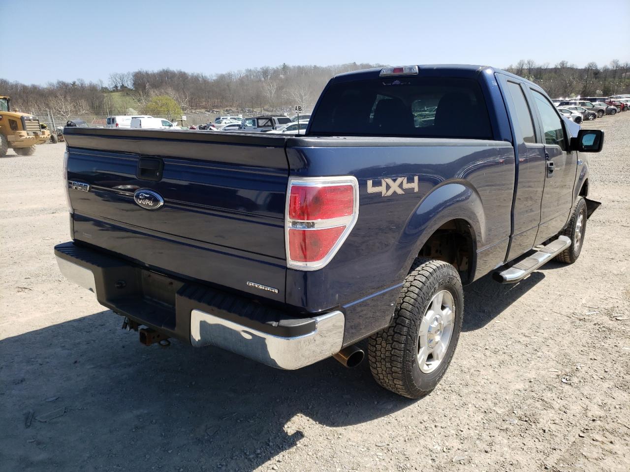 Photo 4 from auction – 2011 FORD F150 SUPER with VIN 1FTFX1EF9BFA47925