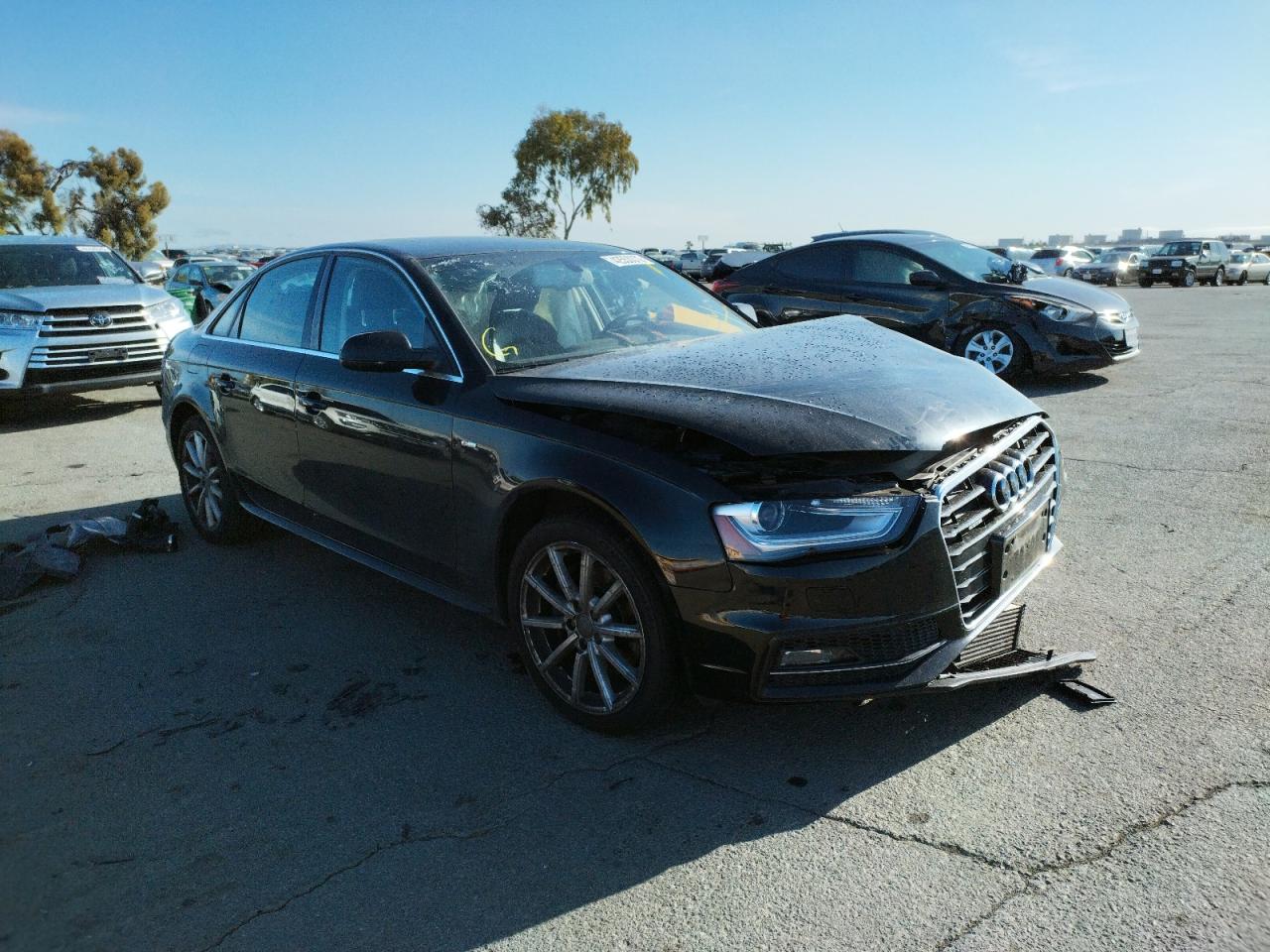 AUDI A4 PREMIUM 2014 with VIN WAUFFAFL1EA085512 - Photo from auction