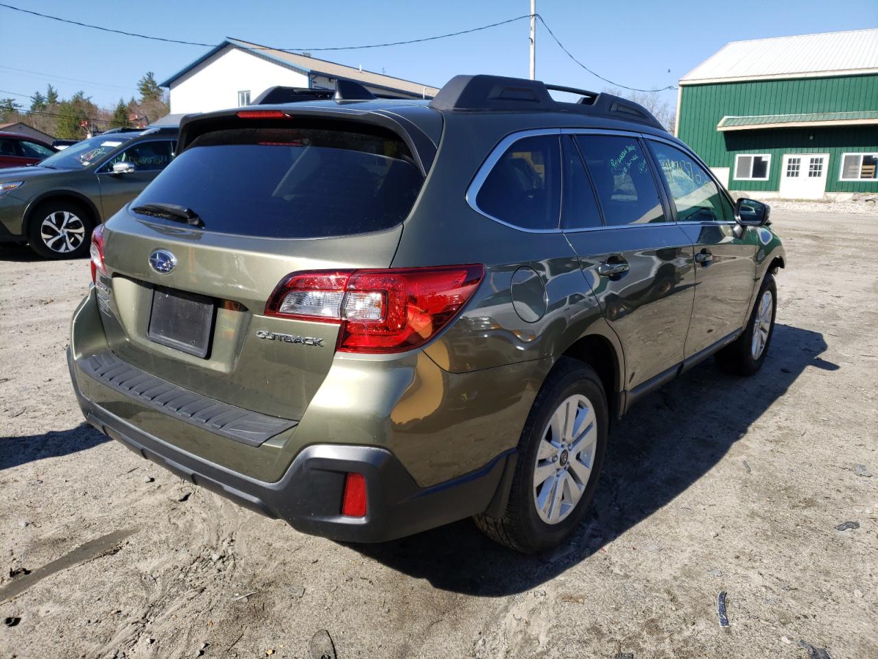 Photo 4 from auction – 2018 SUBARU OUTBACK 2. with VIN 4S4BSAFC5J3313048