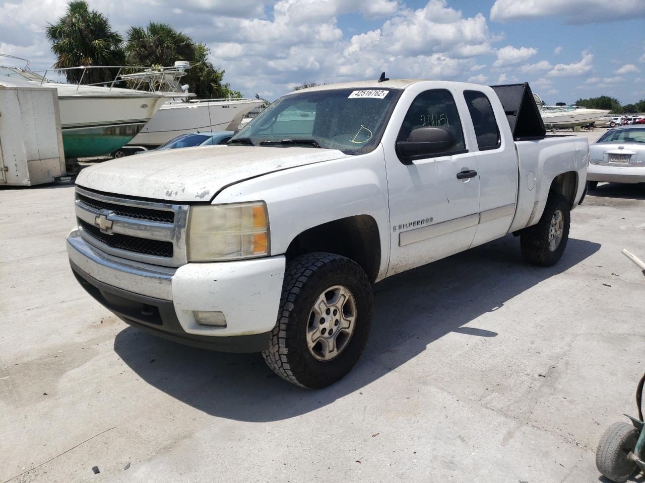 Photo 2 from auction – 2007 CHEVROLET SILVERADO with VIN 2GCEC19C871656431