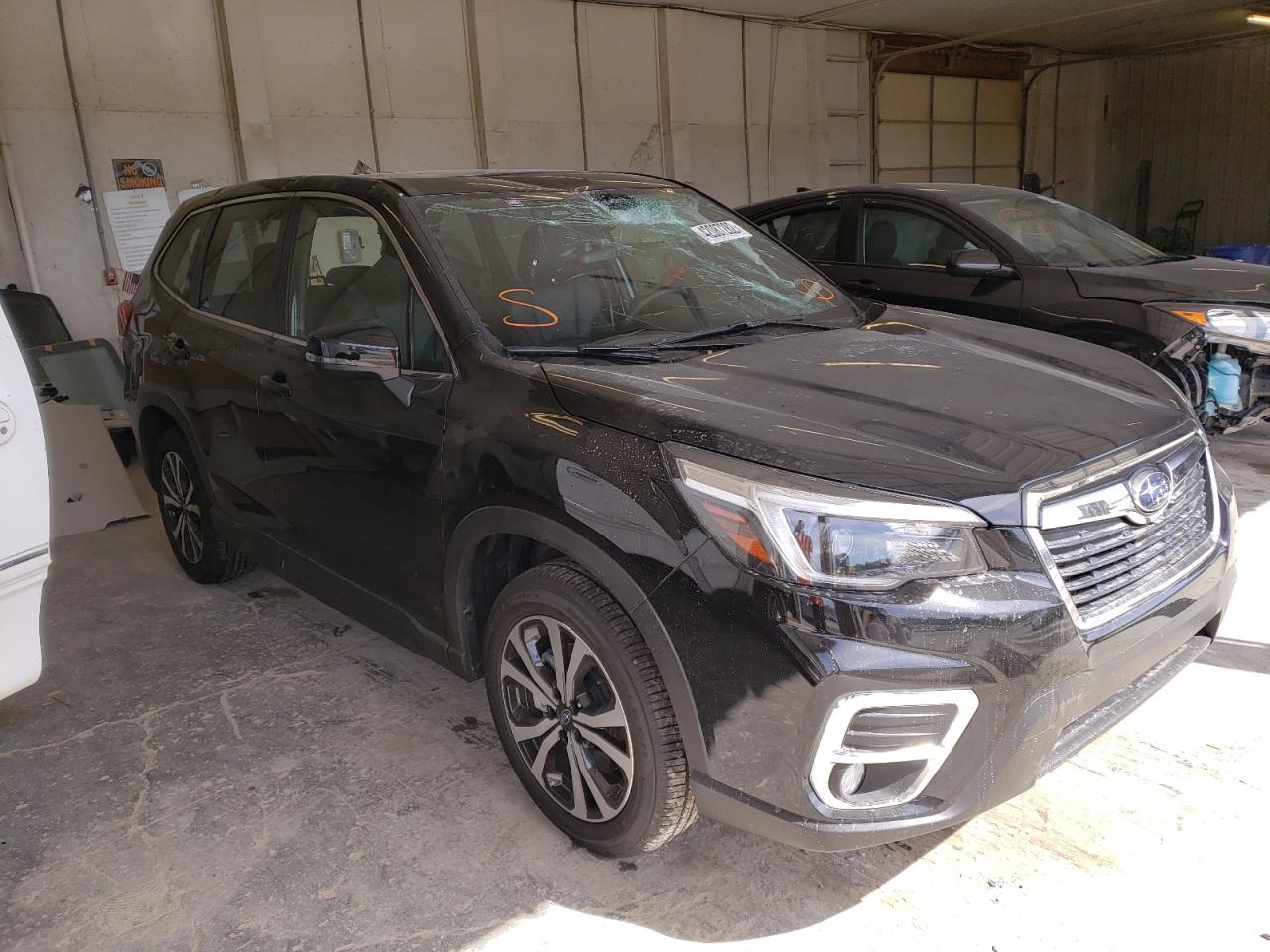 SUBARU FORESTER L 2021 with VIN JF2SKAUC4MH563865 - Photo from auction