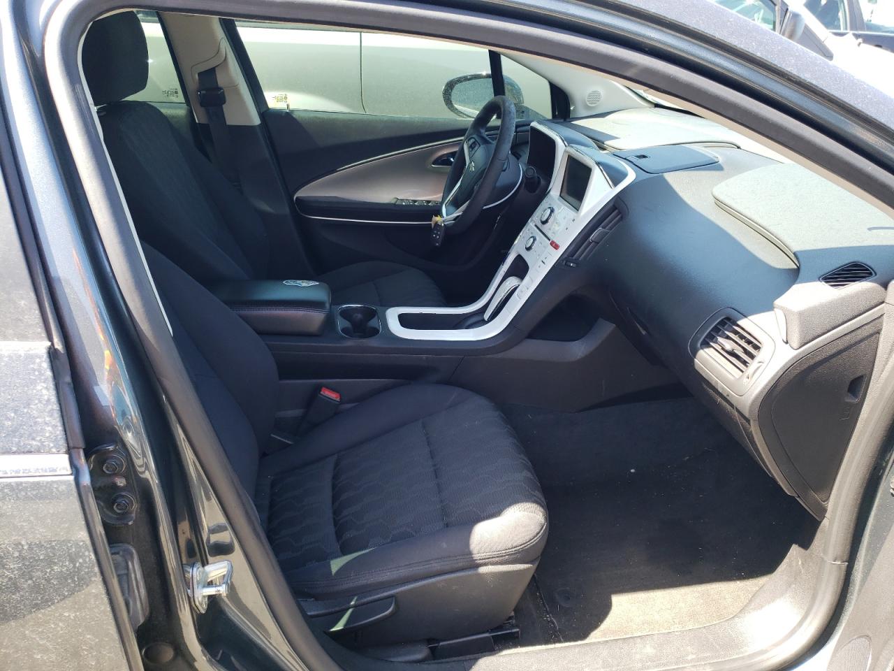 Photo 5 from auction – 2013 CHEVROLET VOLT with VIN 1G1RG6E4XDU114144