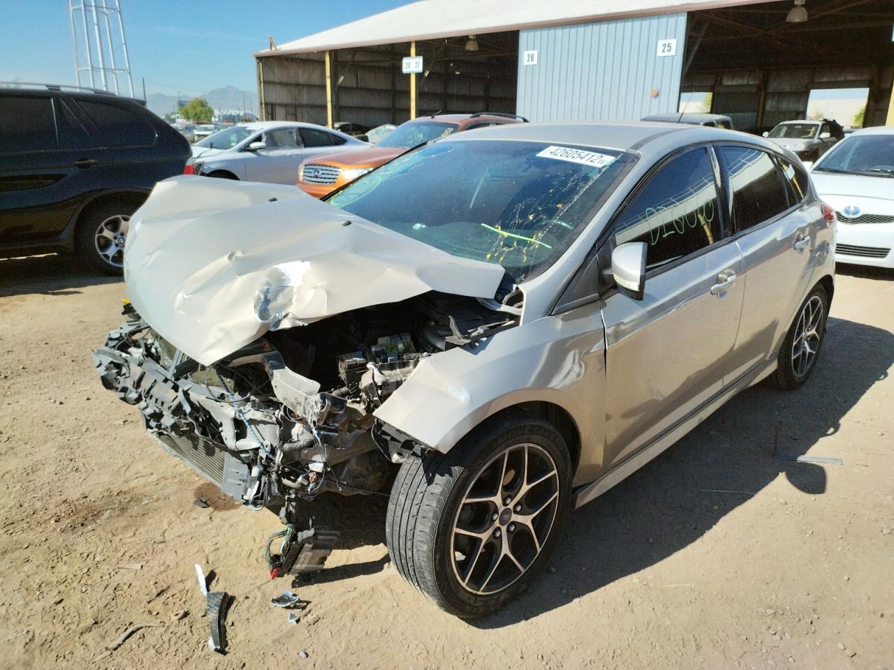 Photo 2 from auction – 2015 FORD FOCUS SE with VIN 1FADP3K25FL231826