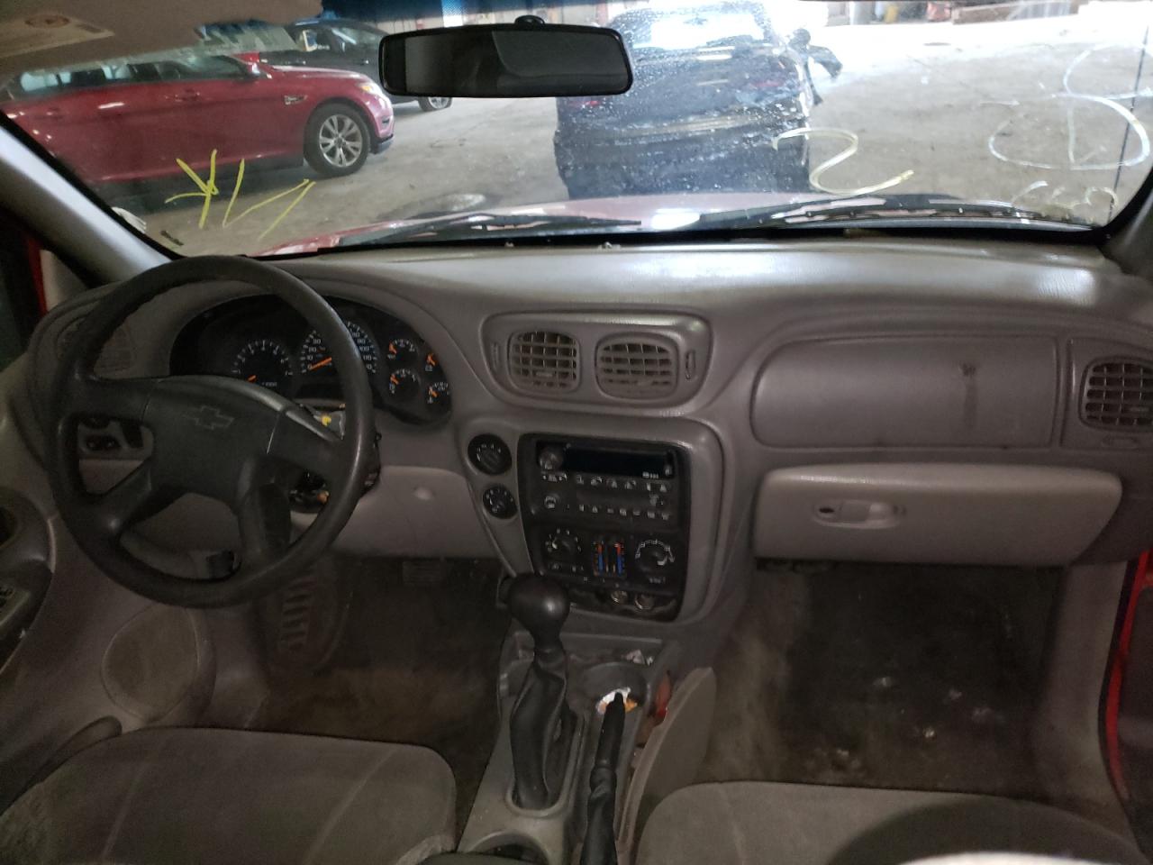 Photo 9 from auction – 2002 CHEVROLET TRAILBLAZE with VIN 1GNDT13S822165451