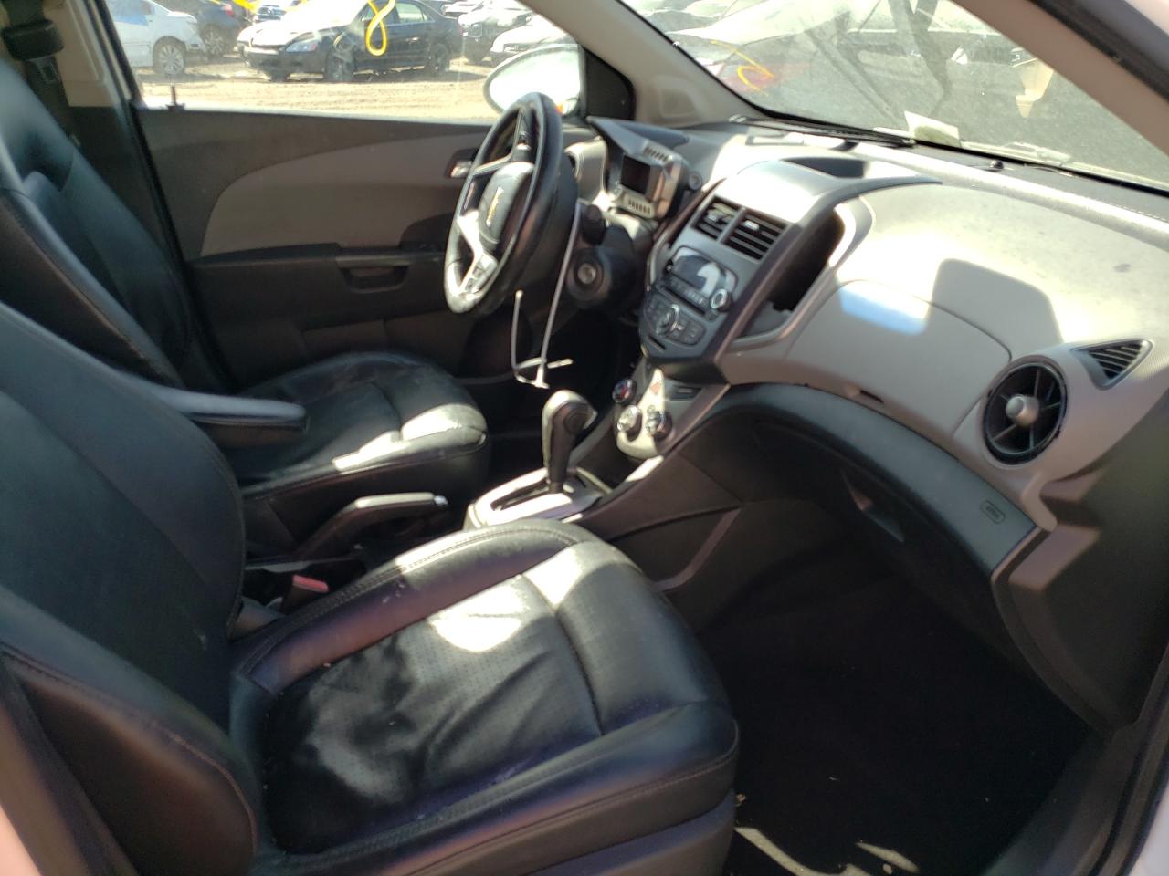 Photo 5 from auction – 2012 CHEVROLET SONIC LTZ with VIN 1G1JE6SH2C4211976