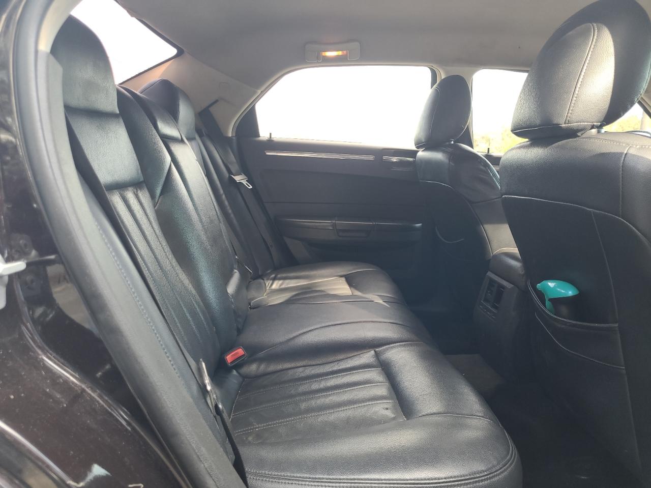 Photo 6 from auction – 2010 CHRYSLER 300 TOURIN with VIN 2C3CA4CD3AH173710