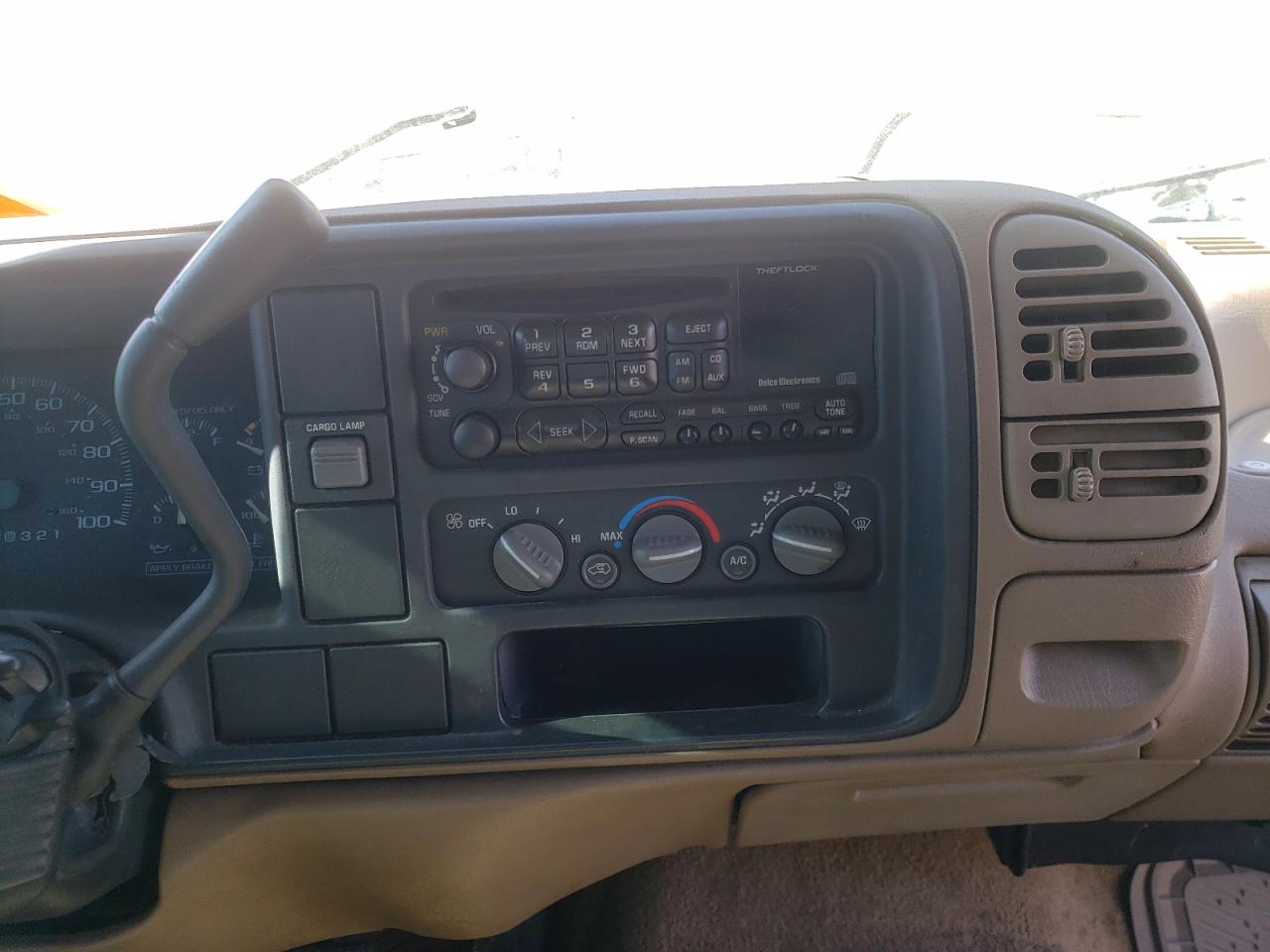 Photo 9 from auction – 1995 CHEVROLET GMT-400 C1 with VIN 1GCEC14K2SZ210600